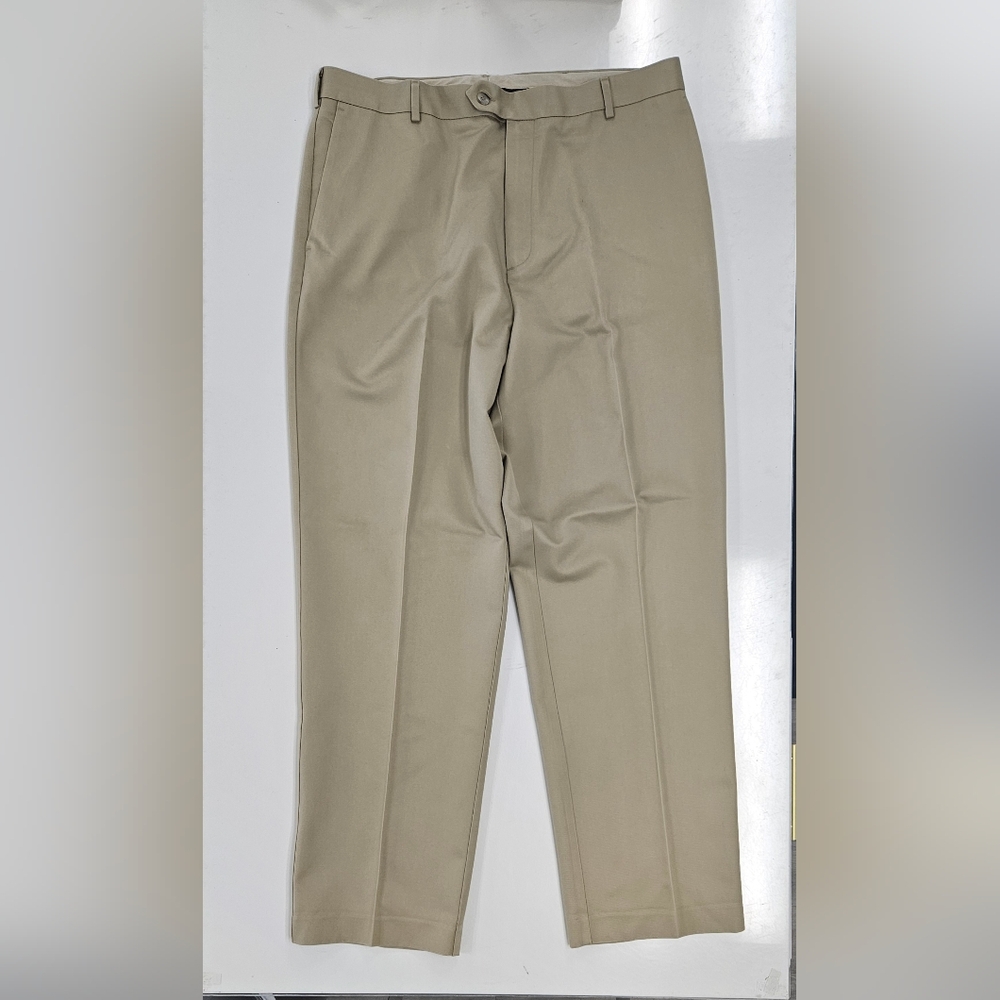 Dockers Men's Khaki Chinos